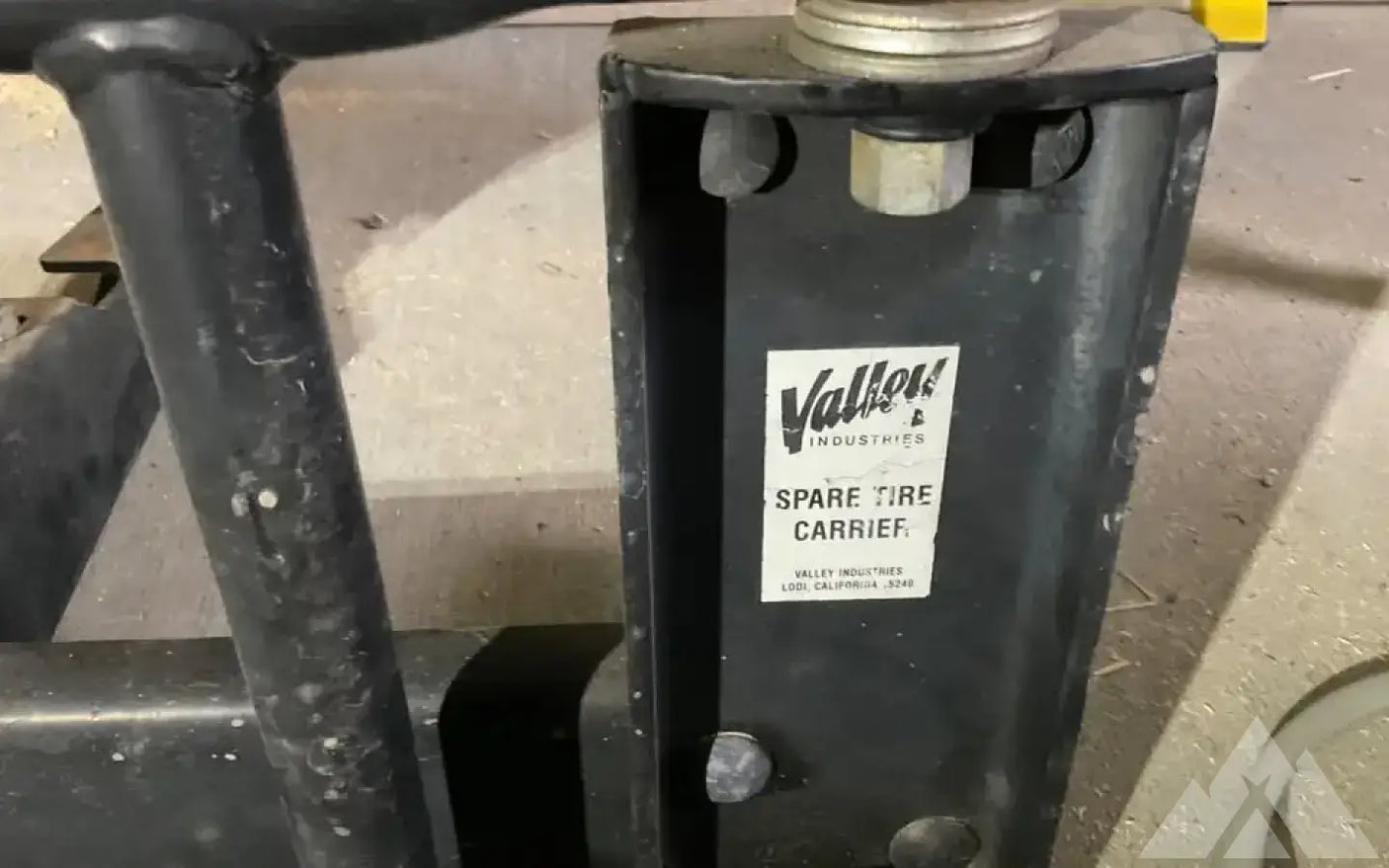 Valley Industries Swing Out Spare Tire Carrier — used tire carriers & swing outs for sale (photo 2)