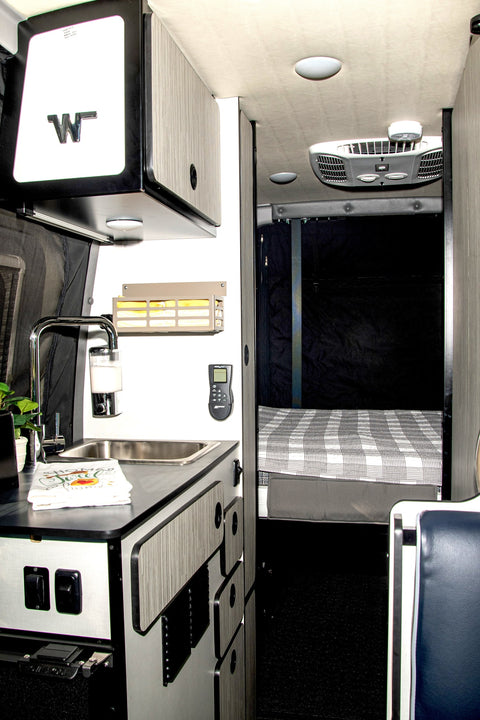 2023 Winnebago Revel 4x4 Diesel OFF RD4 overland rental