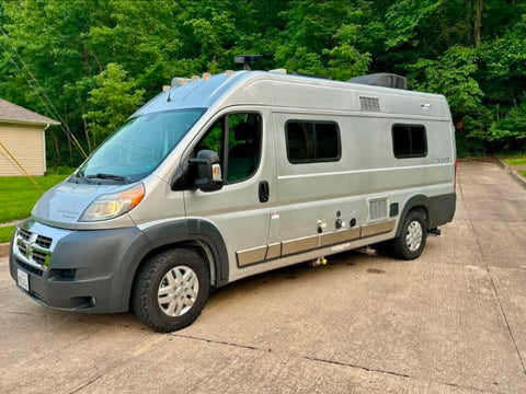 Gordon Elite Tavel Van overland rental