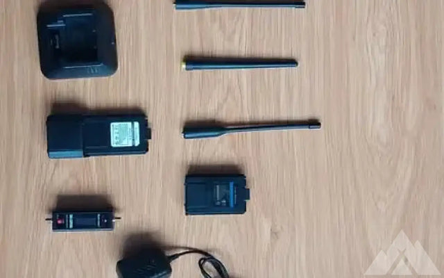 VHF/UHF Ham Radio Baofeng with Extra Batteries — photo 3