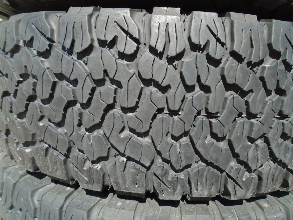 LT 275/70/18 BFGoodrich All Terrain KO2 10 Ply Tires in Tucson, AZ (photo 6)