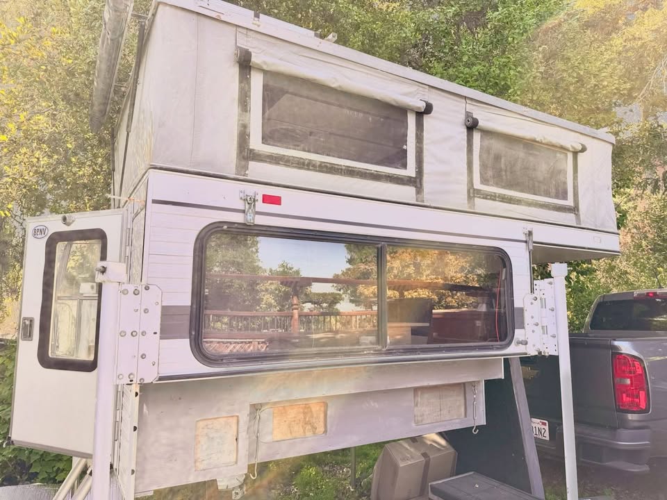 Pop-up Camper in Los Altos, CA (photo 4) — photo 4