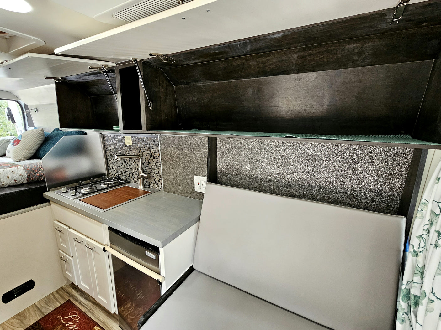 Endless Horizon Extended: Your Luxury Micro-RV