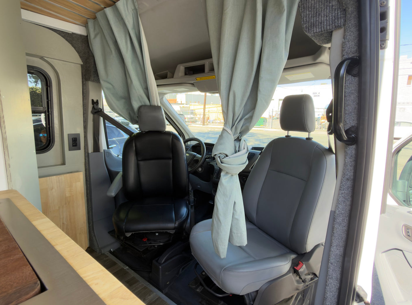 Ford Transit 150 RV