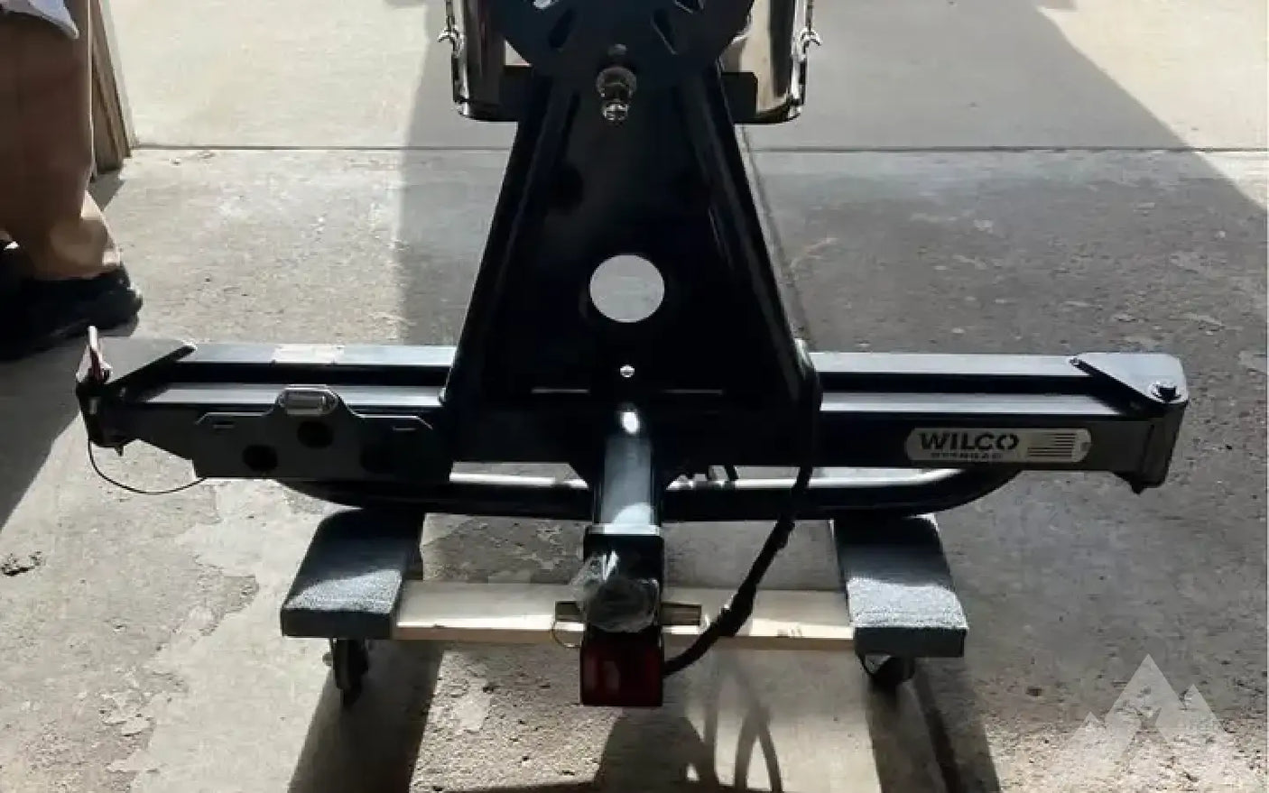 Wilco Hitch Mounted w/Swing Out Tire Carrier — used tire carriers & swing outs for sale (photo 2)
