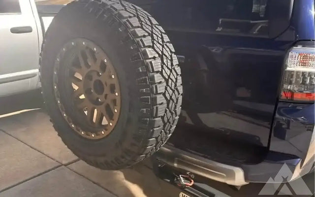 Wilco Hitch Tire Carrier — photo 3