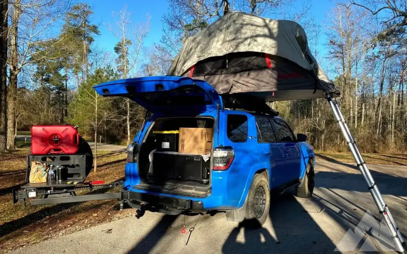 Wilco Hitchgate Tire and Off-road Gear carrier — used tire carriers & swing outs for sale (photo 4)