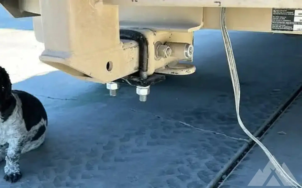 WILCO HITCHGATE TIRE CARRIER — used tire carriers & swing outs for sale (photo 4) — photo 4