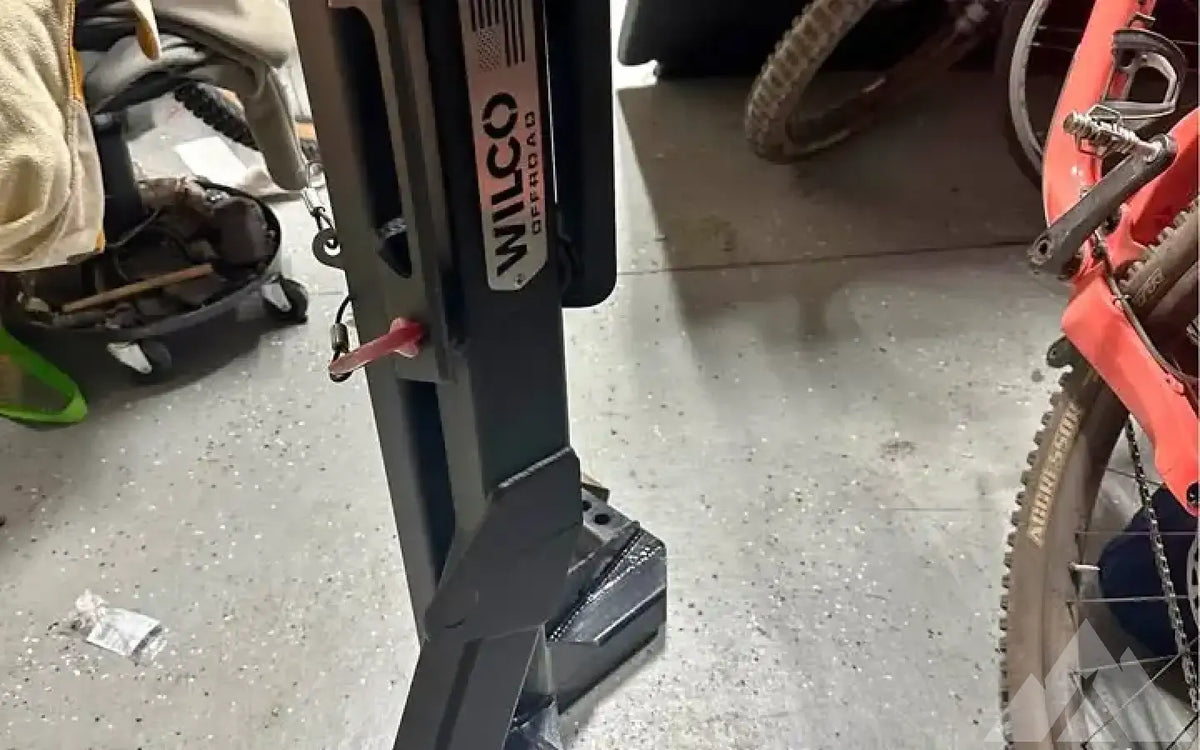 Wilco off-road hitch swing — used tire carriers & swing outs for sale (photo 4) — photo 4
