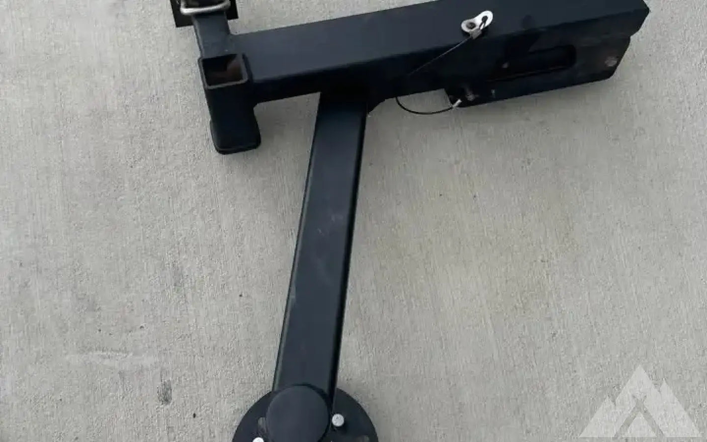 Wilco Rear hitch tire carrier — used tire carriers & swing outs for sale (photo 4)