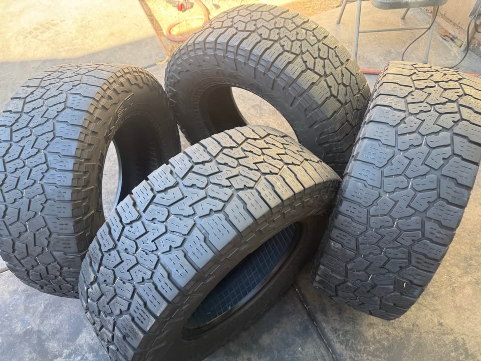 LT285/70/R17 FALKEN WILDPEAK A/T in Phoenix, AZ (photo 2) — photo 2