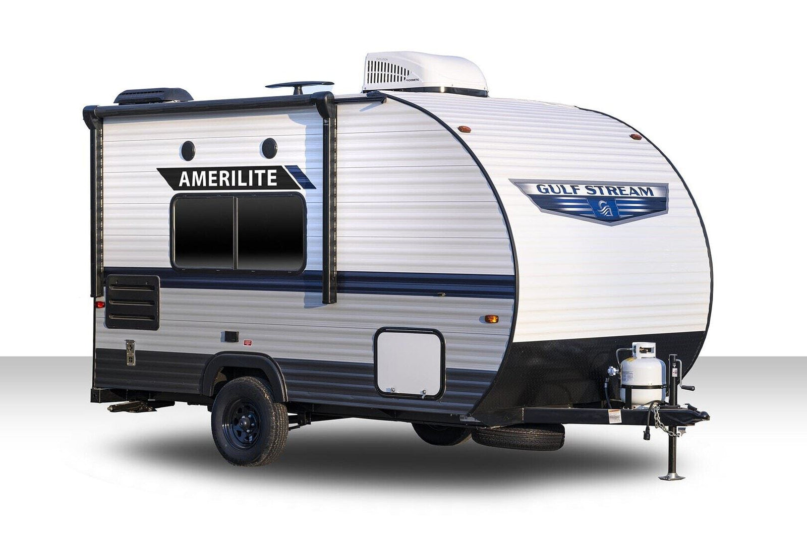 This Gulf Stream Amerilite travel trailer
