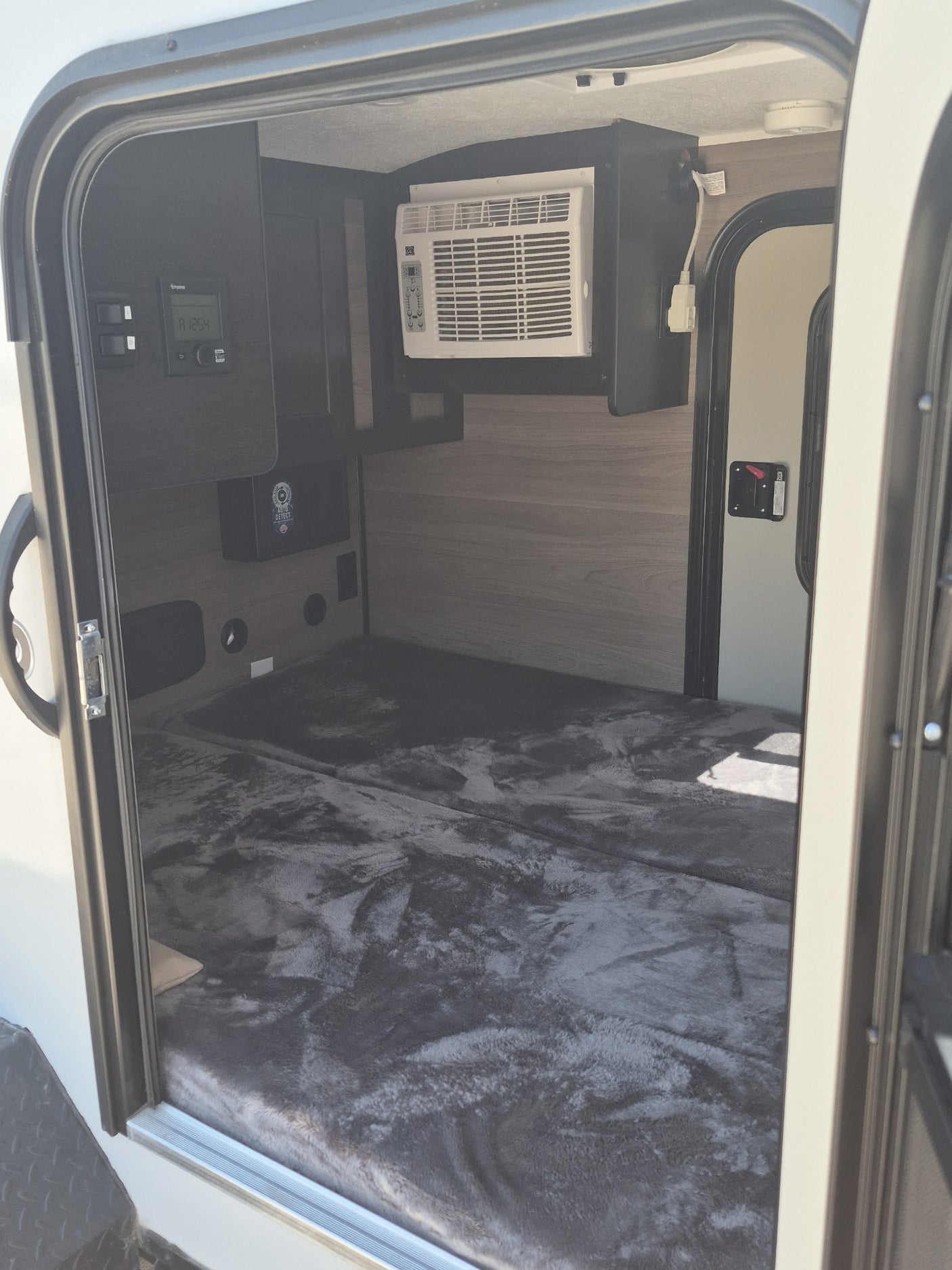 with roof rack & awning