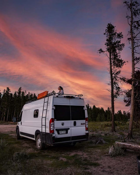 *Stay Cool all Summer * | AC | Dogs | Toilet | Shower overland rental