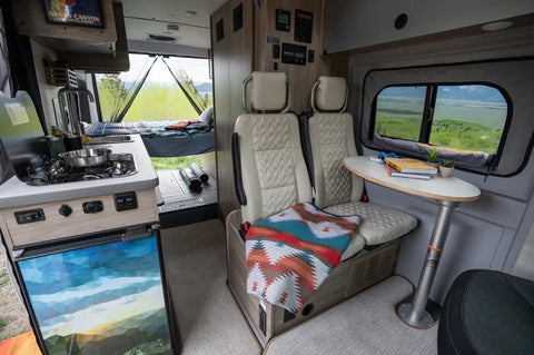 Free Starlink WiFi • 2026 Solis • Solar • Pet Friendly • Sleeps 4 overland rental