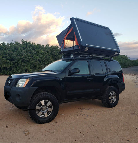 Midnight Hydraulic Roof Tent – Camping Gear Included overland rental