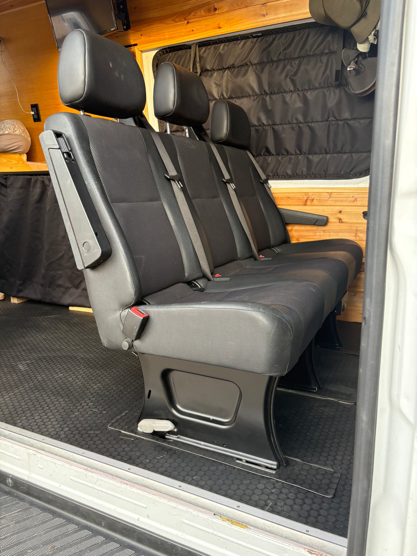 Sprinter Van — photo 5