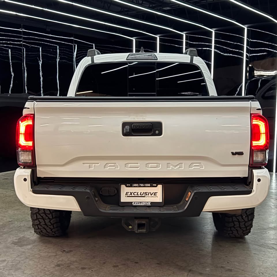 2019 Toyota Tacoma Double Cab · TRD Off-Road Pickup 4D 5 ft in Phoenix, AZ (photo 7)