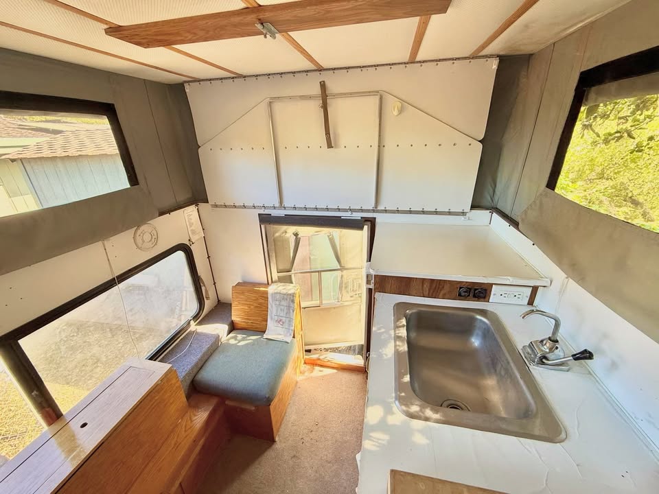 Pop-up Camper in Los Altos, CA (photo 5) — photo 5