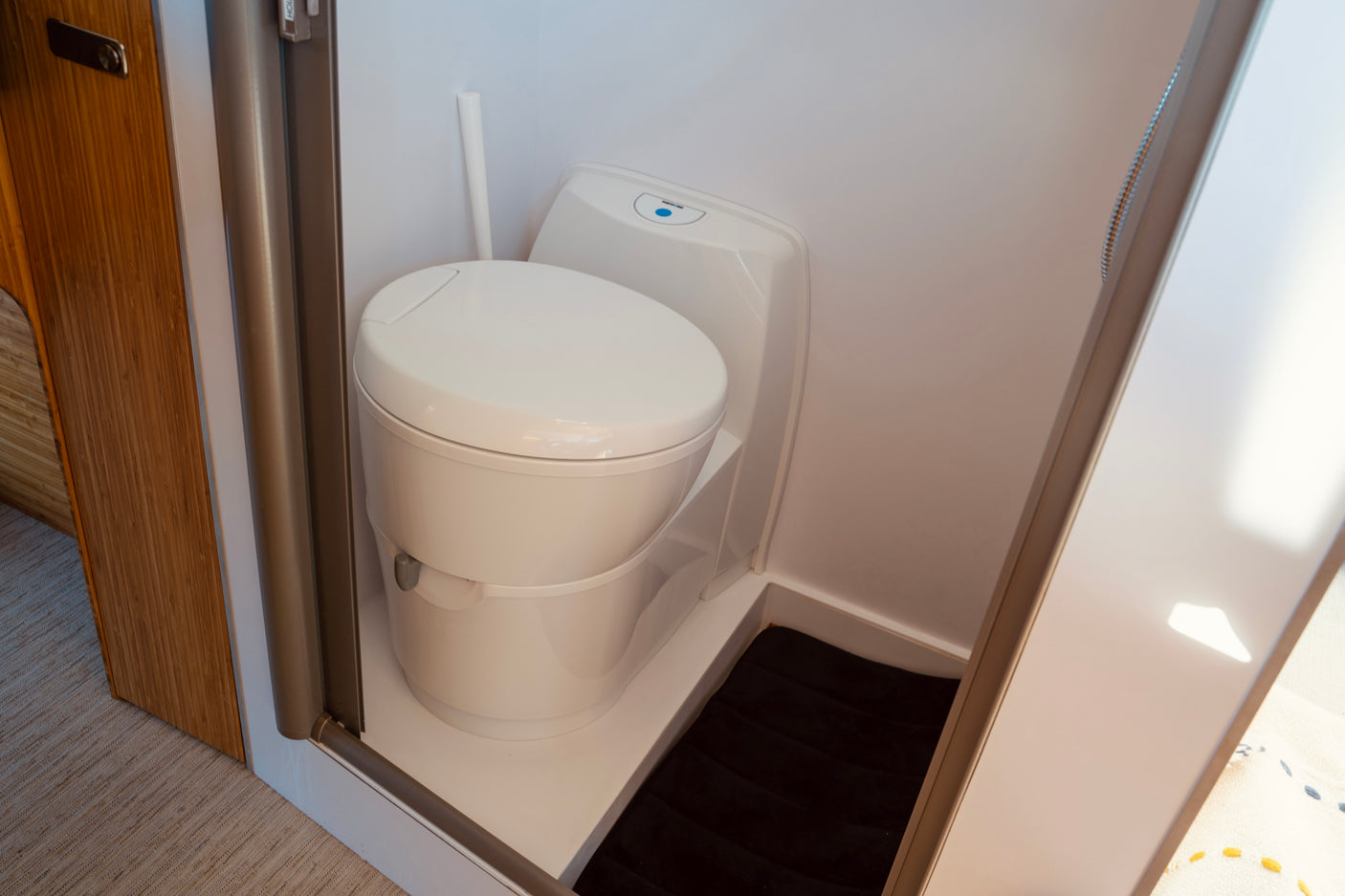 "Sylvan" | Noovo Lite - Heating, AC, Indoor Shower