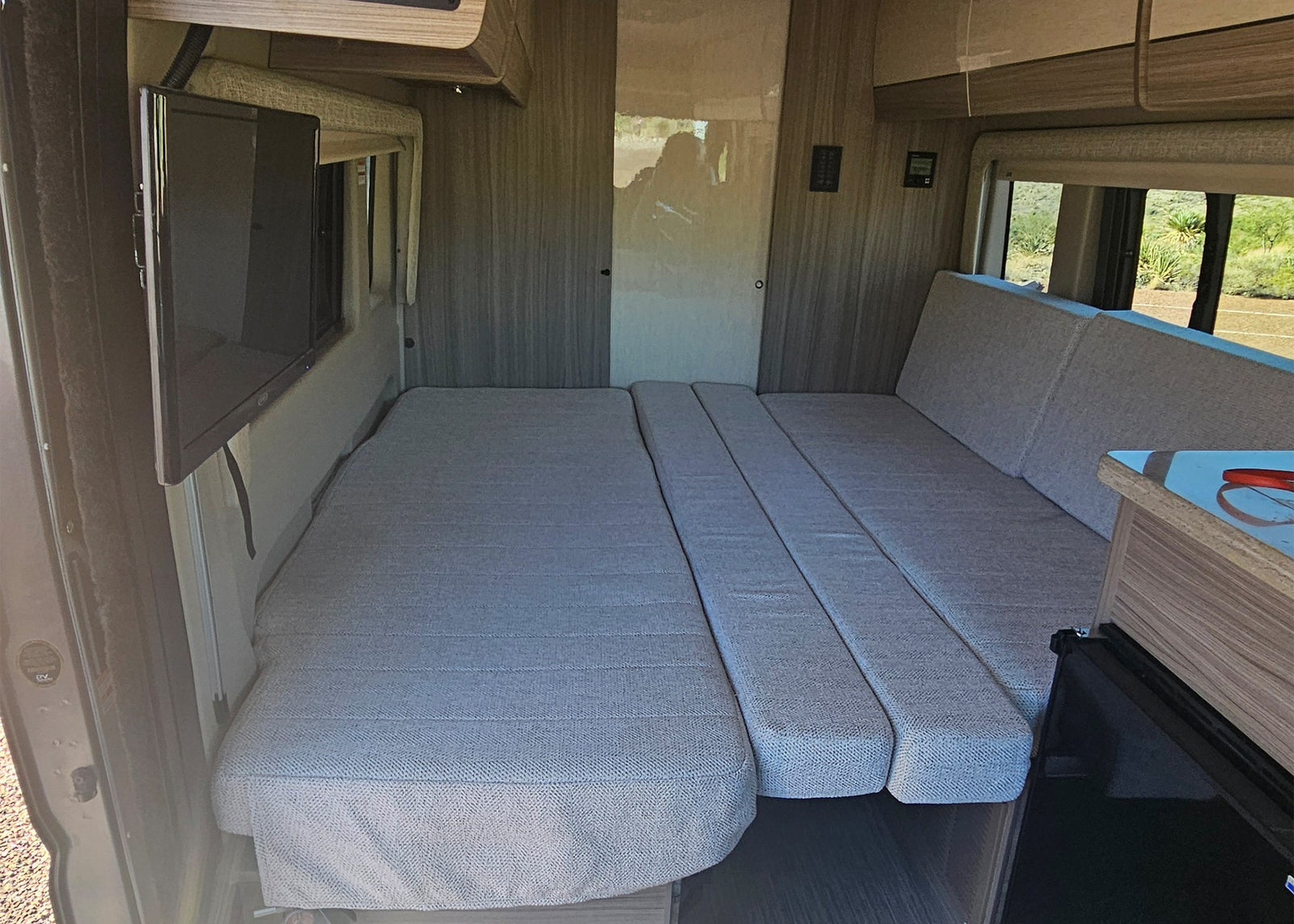 showcasing cream quilted seats