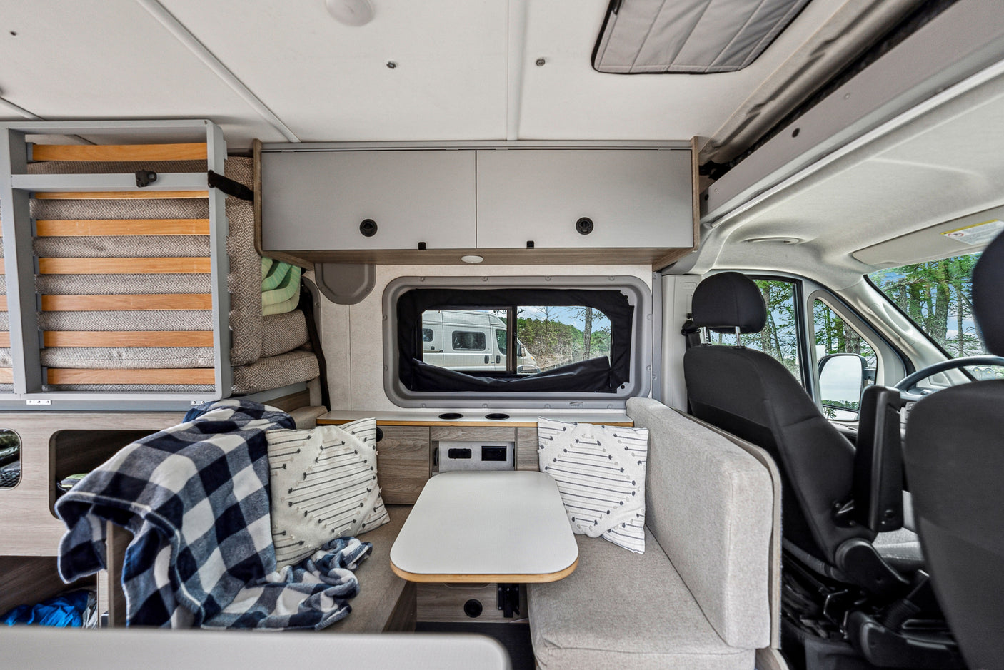 featuring a functional kitchen