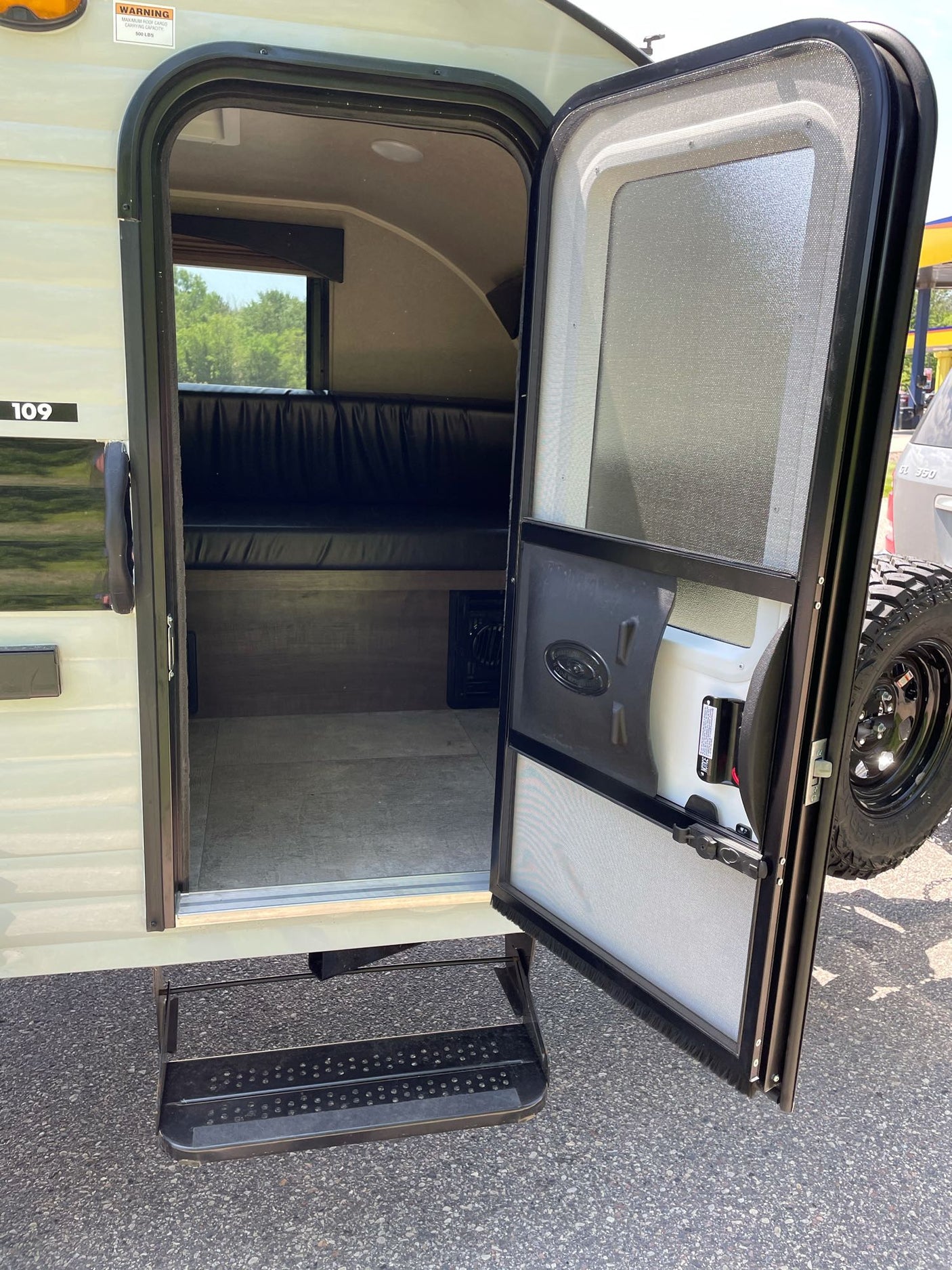 featuring external shower and Dometic access panels.|Sunray Sport travel trailer RV rental