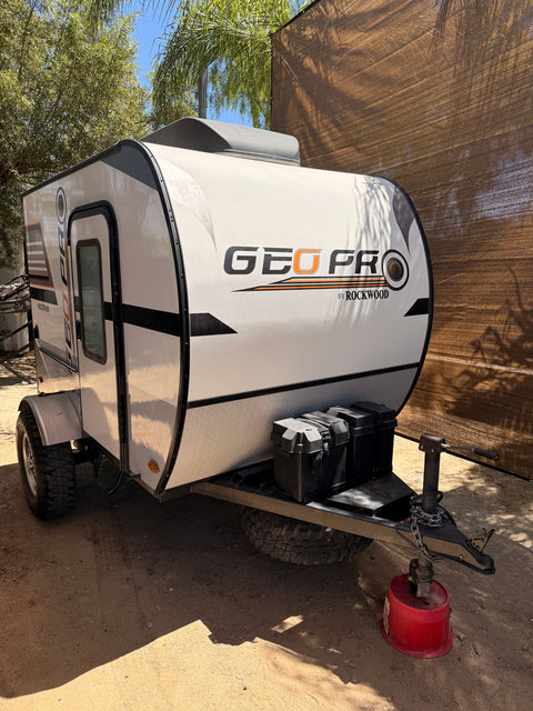 Geo Pro 12RK – Lightweight Adventure Trailer overland rental