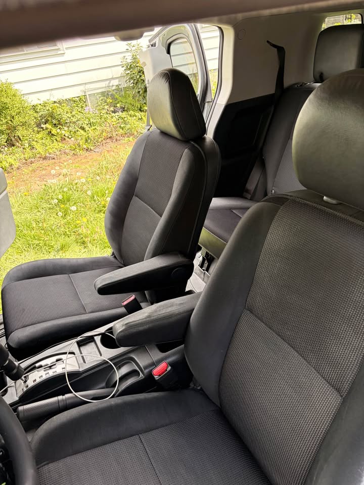 2012 Toyota FJ Cruiser · 4x4 in Portland, OR (photo 7)