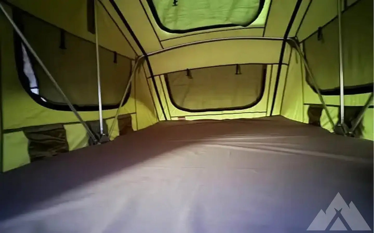 Yakima 3 man roof top tent — used rooftop tents for sale (photo 4) — photo 4