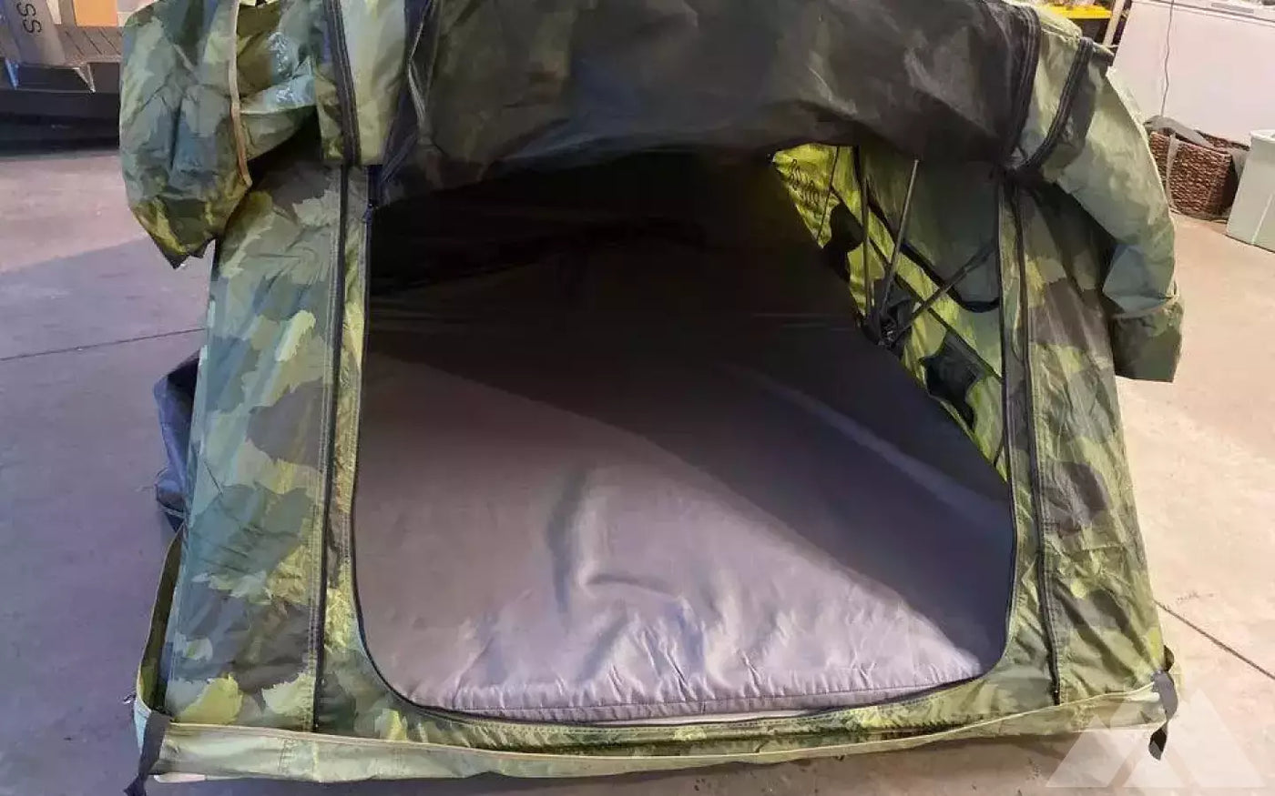Yakima rooftop tent — used rooftop tents for sale (photo 4) — photo 4