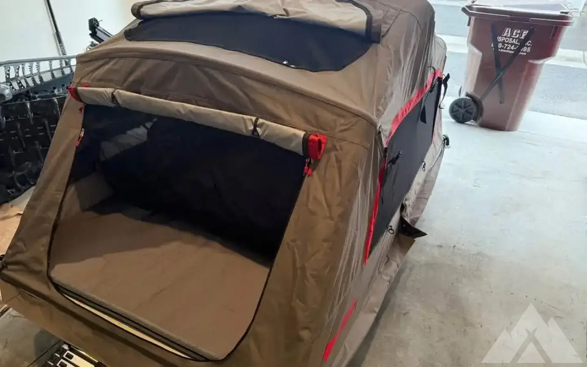 Yakima Skyrose HD 3 Roof Top Tent — used rooftop tents for sale (photo 2) — photo 2