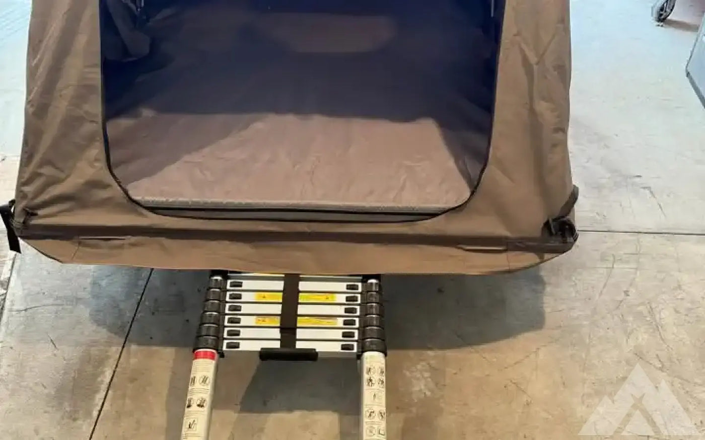 Yakima Skyrose HD 3 Roof Top Tent — used rooftop tents for sale (photo 3) — photo 3