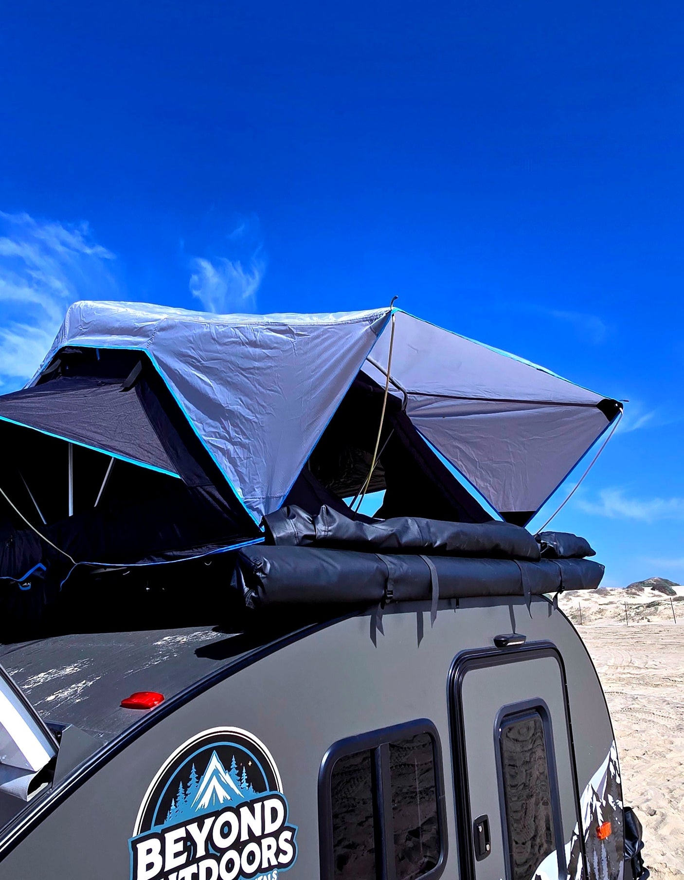 Universal Rooftop Tent Rental fits Most SUVs, Trucks & Vans