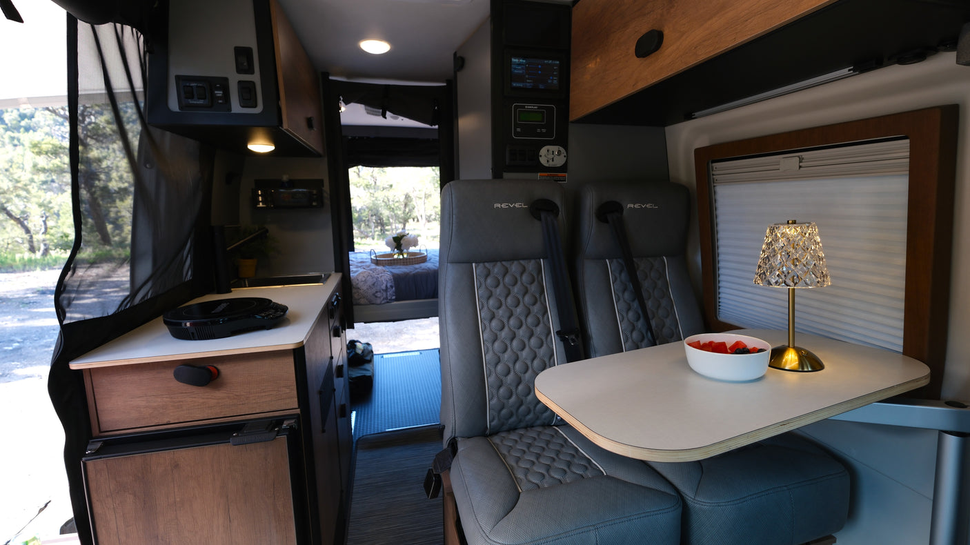 2026 AWD Winnebago Revel 44e "Glaicer" Unlimited Miles-Starlink