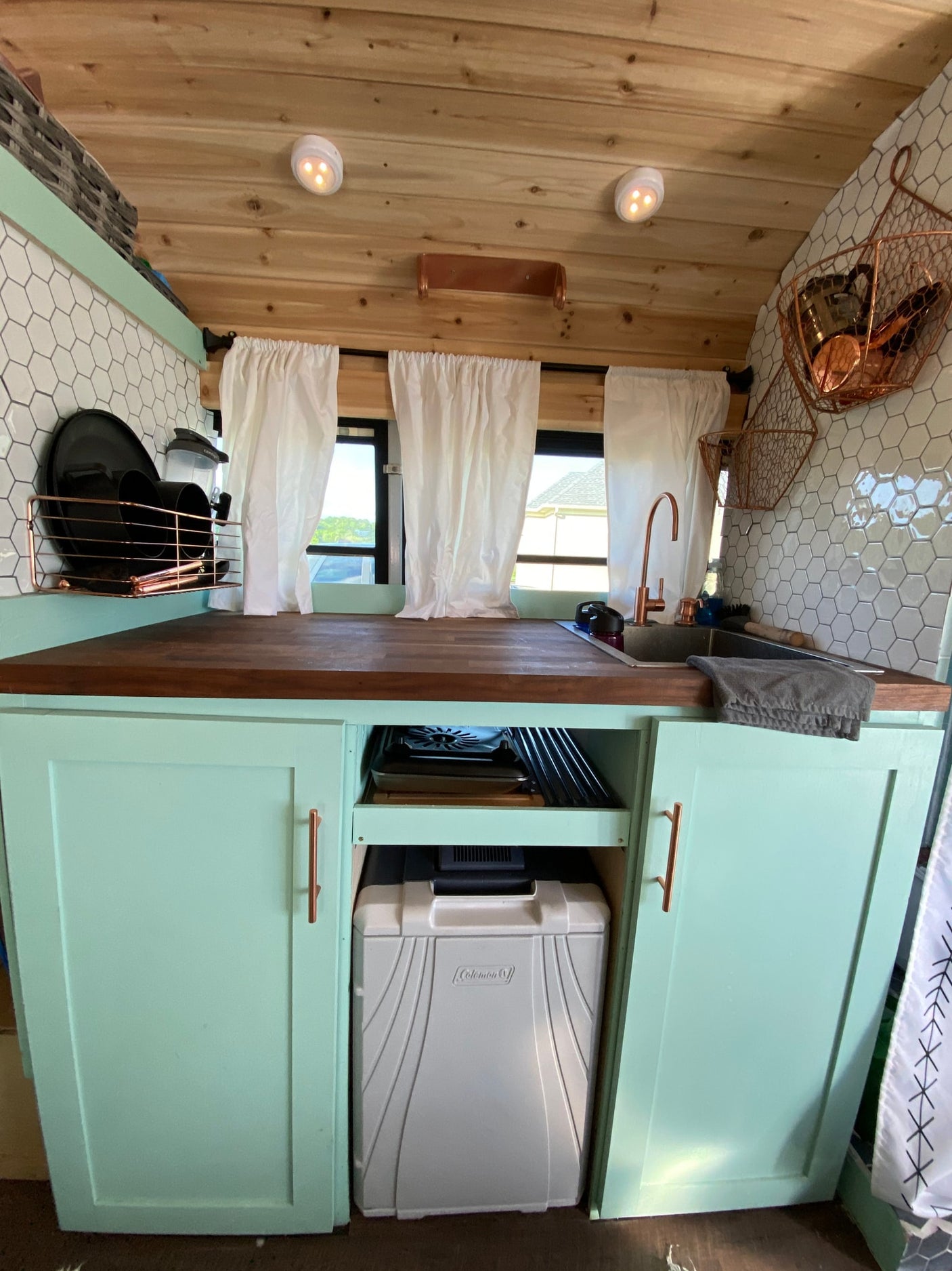 kitchenette with sink