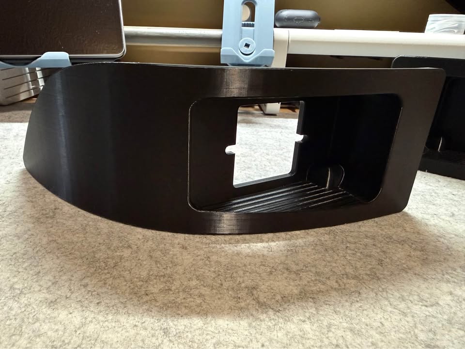 Lexus GX460 Reverse Light Housing in Ogden, UT (photo 3) — photo 3