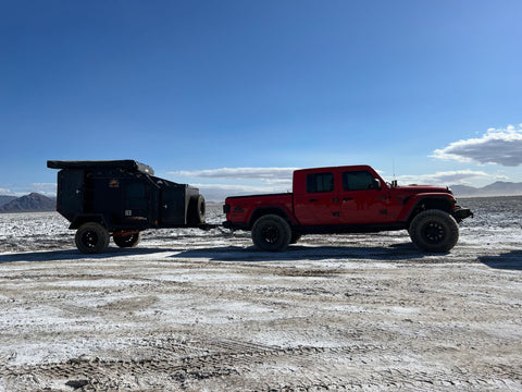 OffGrid Trailer Bed-Shower-Kitchen overland rental