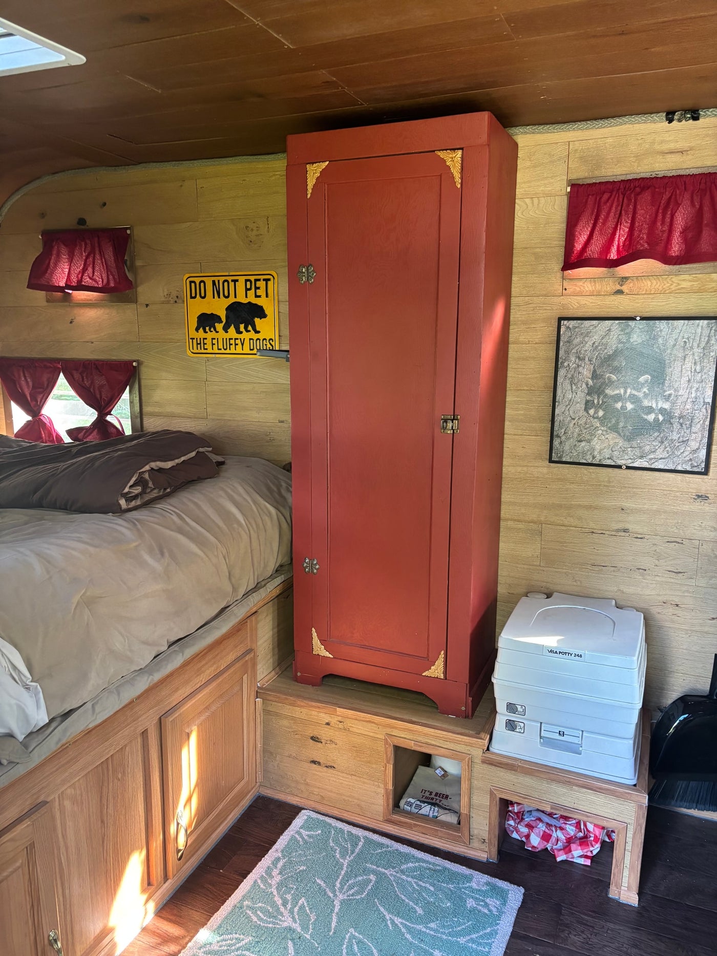 comfortable bed — photo 8