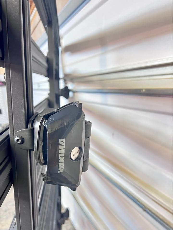 Yakima LockNLoad Rack in Snoqualmie, WA (photo 1) — photo 1