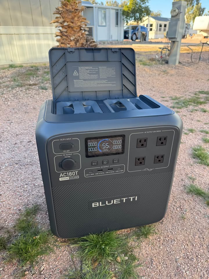 BLUETTI Powerstation with Car Fridge in Casa Grande, AZ (photo 4) — photo 4