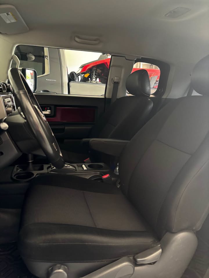 2007 Toyota FJ Cruiser · Sport Utility 2D in Taylorsville, UT (photo 8)