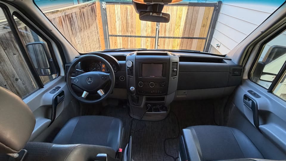 2014 Mercedes-Benz sprinter camper van in Portland, OR (photo 9) — photo 9