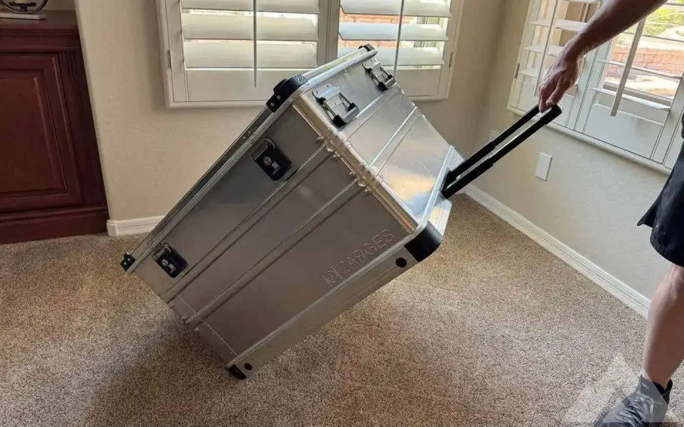 Zarges Aluminum Case With Wheels — used cases & cargo boxes for sale (photo 4) — photo 4