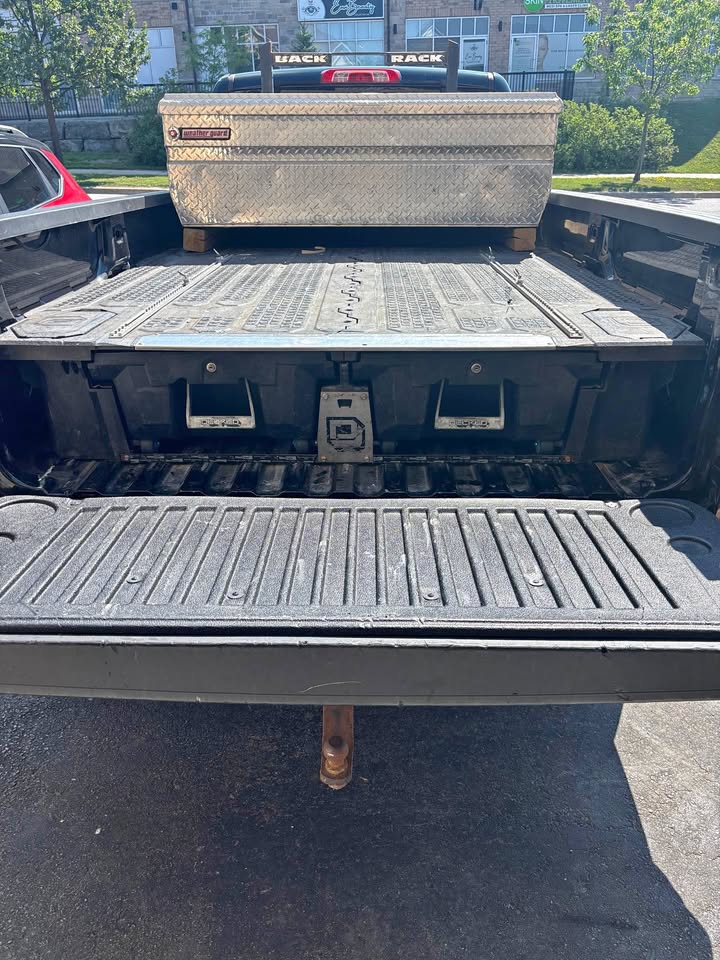 Decked drawer system in King, ON (photo 1)