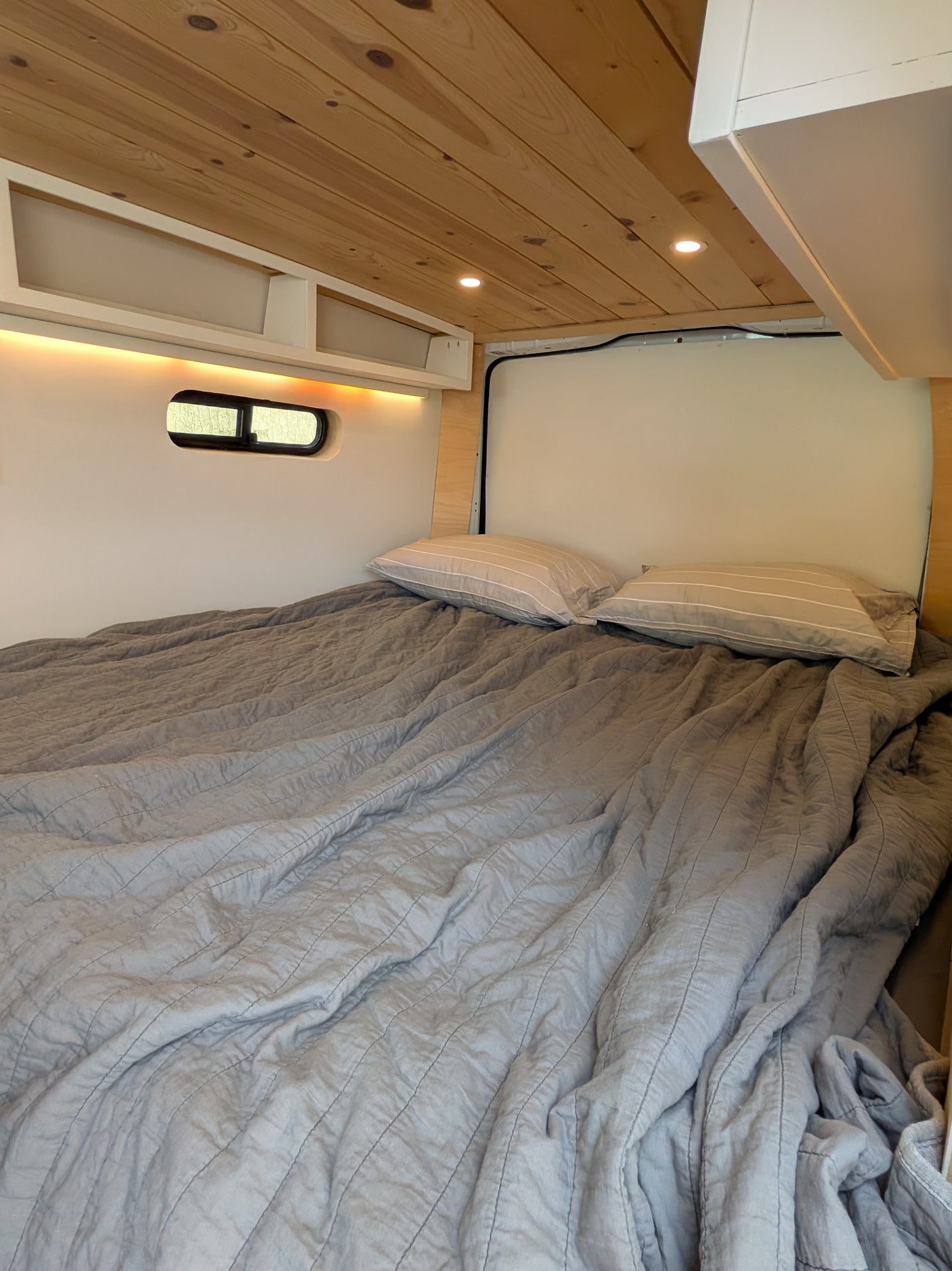 Mercedes Metris Camper Van - Simple and Efficient