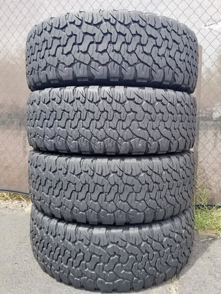 LT285/65R20 BFGoodrich KO2 All Terrain 10ply Load Range E 20" 4x4 Tires in Phoenix, AZ (photo 1) — photo 1