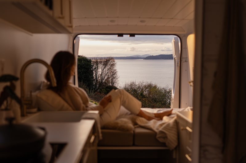Custom Built Luxury Home On Wheels!