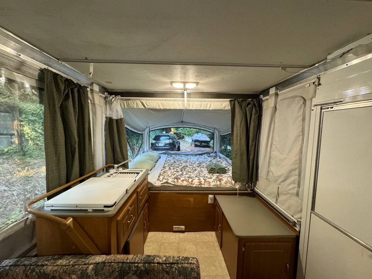 Spacious Folding Trailer With Everything You Need