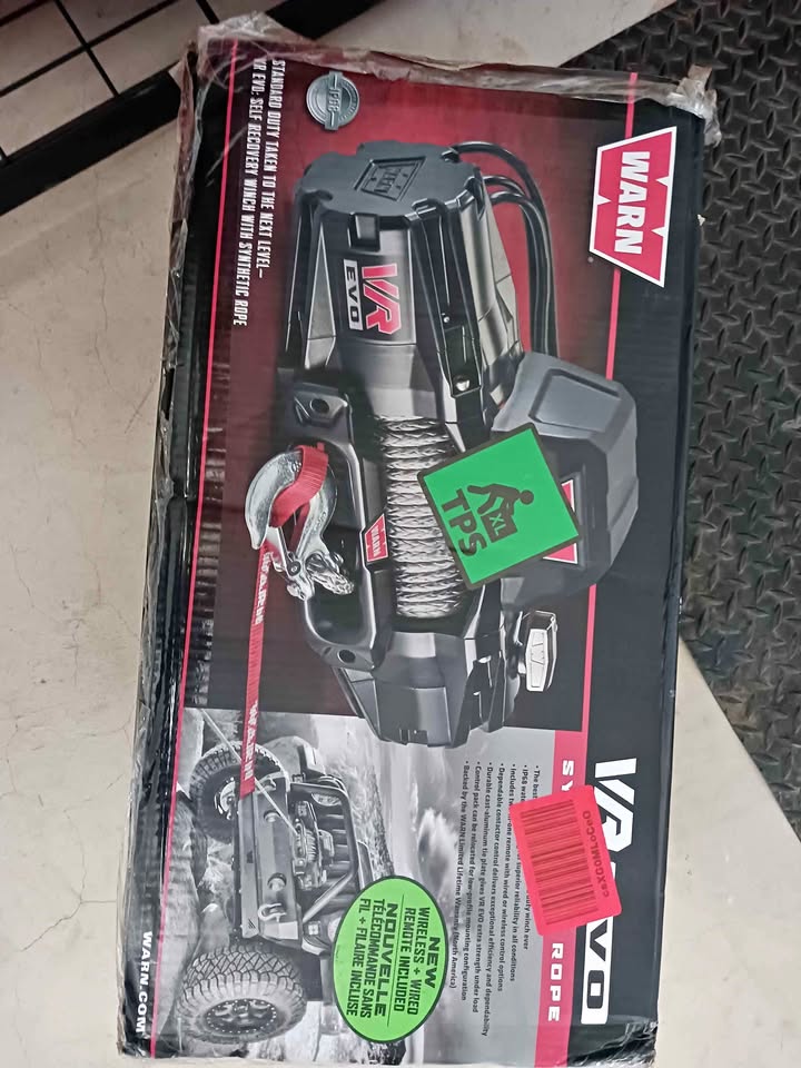 Warn vr Evo 103253 winch . Vr10s 10,000.00 lb in Gardnerville, NV (photo 1)